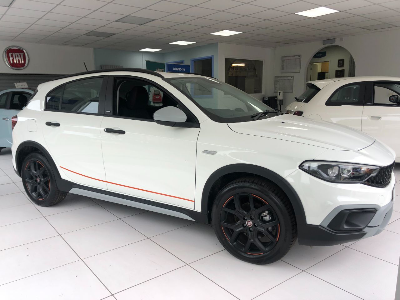 2024 Fiat Tipo Cross